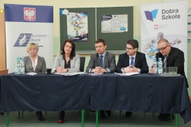 Oświatowa konferencja w Brzezinach