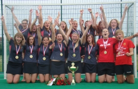 Hokeistki dumą Brzezin