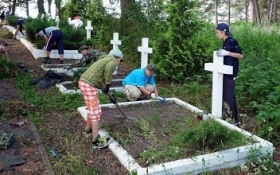 Cmentarz w Wołczecku pod opieką harcerzy z Brzezin
