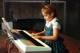 Występ uczniów szkoły muzycznej