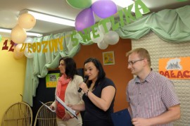 Powitanie gości przez wychowawców 