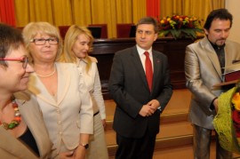  	Wręczenie Dariuszowi Stachurze aktu nominacji na honorowego obywatela