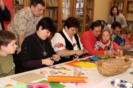 Spotkanie w Muzeum Regionalnym z artystką ludową Marią Ciechańską
