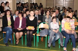 Goście przybyli do Gimnazjum im. Stanisława Władysłąwa Reymonta