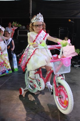 Wybory Małej Miss Brzezin 2013