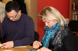 Muzealne warsztaty z 17 marca 2013 roku „Wykonujemy wielkanocne ozdoby”