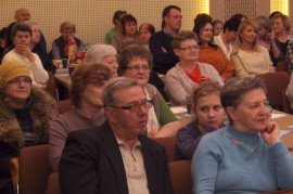 Na pierwszym planie Józefa Zamachowska - matka Zbigniewa Zamachowskiego