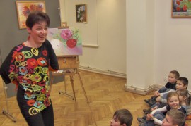 Agnieszka Sapińska z uczniami brzezińskich szkół podstawowych